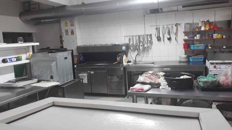 Cartier 23 august, Str. Industriilor, sector 3